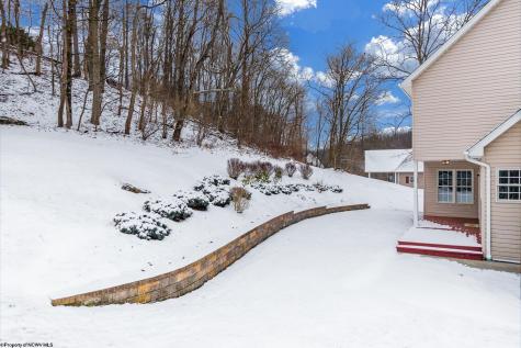 137 Thistledown Lane Morgantown WV 26508