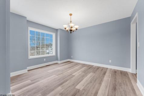 137 Thistledown Lane Morgantown WV 26508
