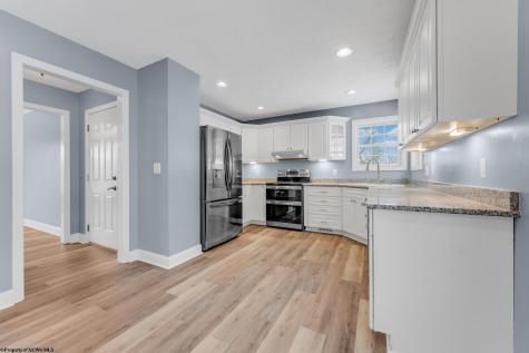 137 Thistledown Lane Morgantown WV 26508