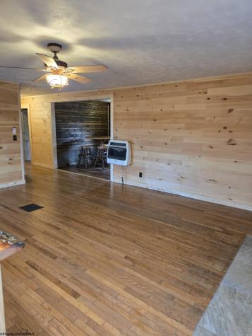 1816 Mcdermott Ridge Road Buckhannon WV 26201
