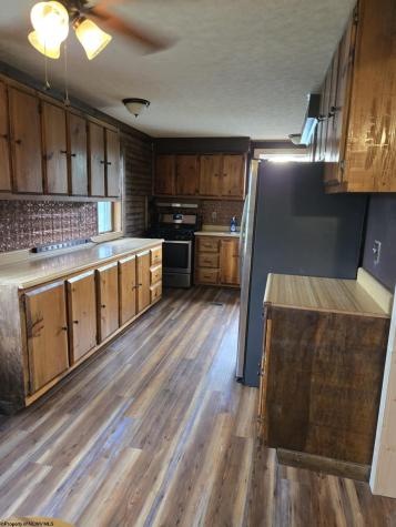 1816 Mcdermott Ridge Road Buckhannon WV 26201