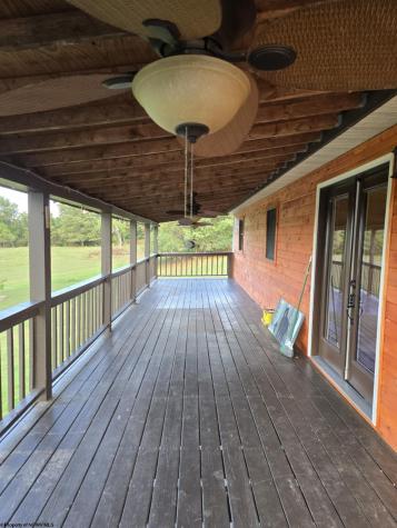 1816 Mcdermott Ridge Road Buckhannon WV 26201