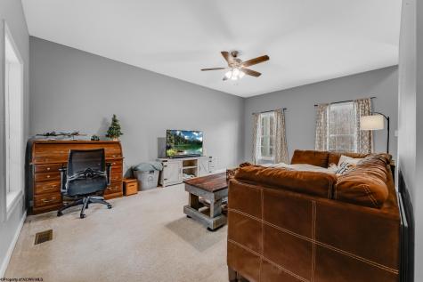 515 Tappan Zee Lane Morgantown WV 26508