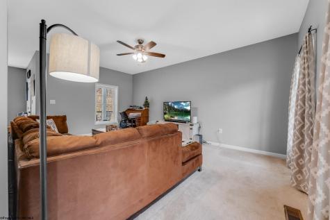 515 Tappan Zee Lane Morgantown WV 26508