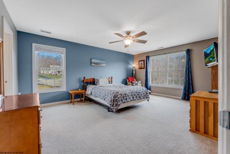 515 Tappan Zee Lane Morgantown WV 26508