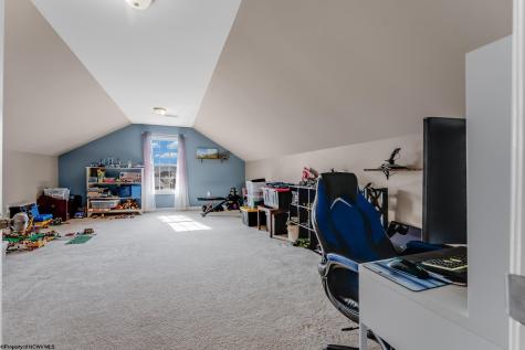 515 Tappan Zee Lane Morgantown WV 26508