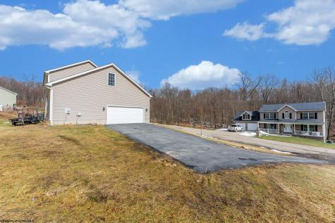 515 Tappan Zee Lane Morgantown WV 26508