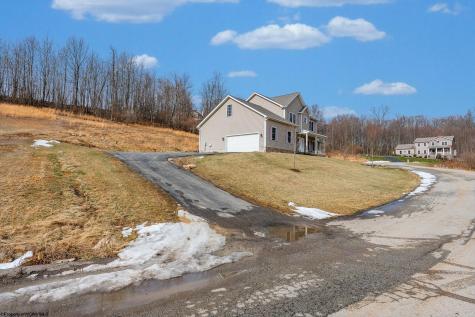 515 Tappan Zee Lane Morgantown WV 26508