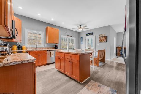 515 Tappan Zee Lane Morgantown WV 26508