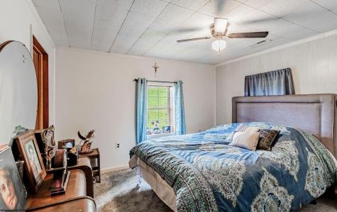 200 Rosedale Hill Road Maidsville WV 26541
