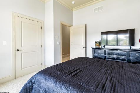 2006 Magnolia Drive Morgantown WV 26508