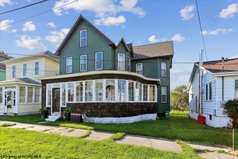 376 Fairfax Avenue Davis WV 26260