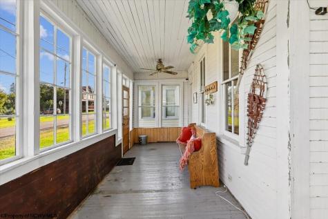 376 Fairfax Avenue Davis WV 26260