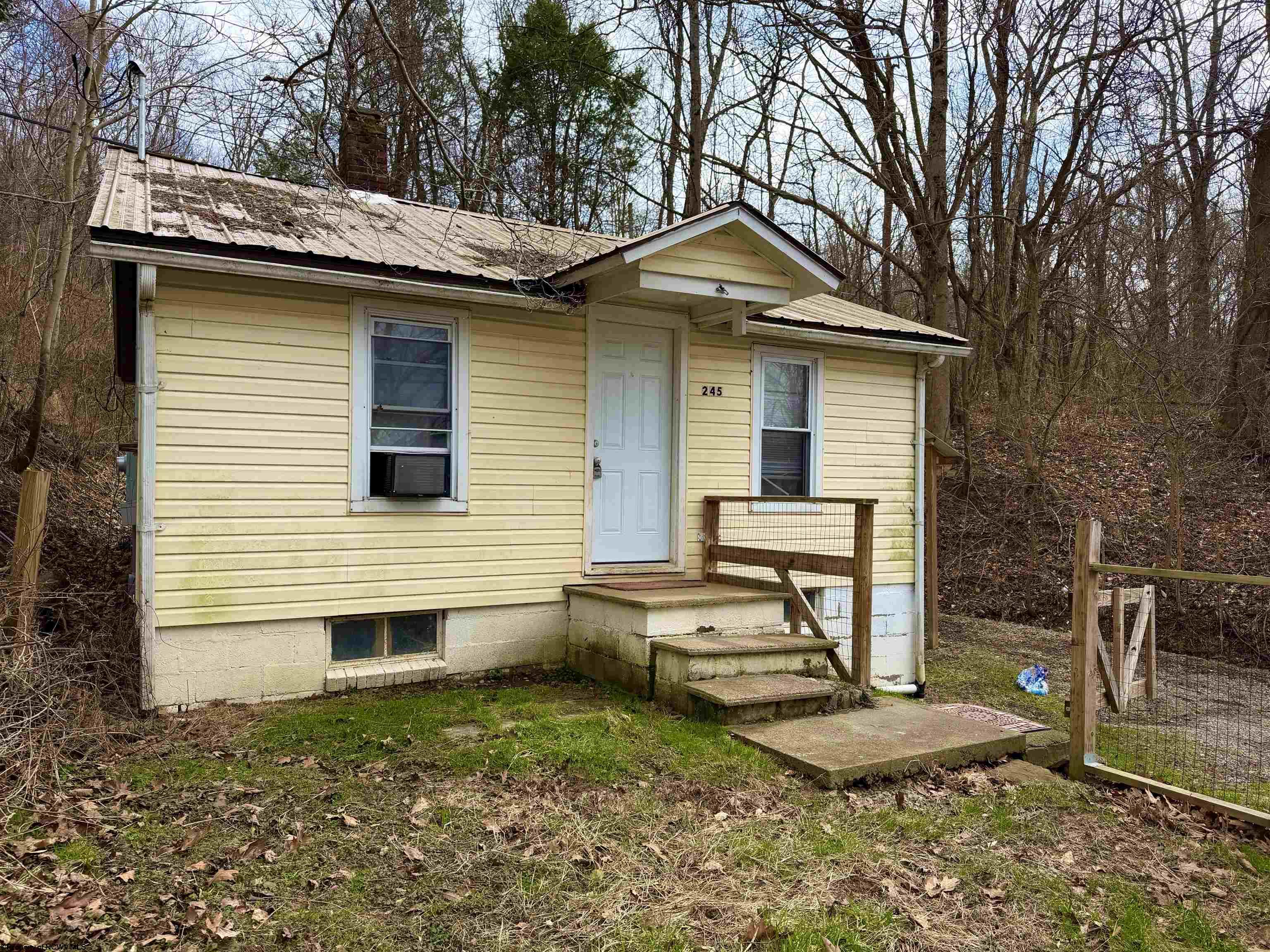 245 Smithtown Road Morgantown WV 26508