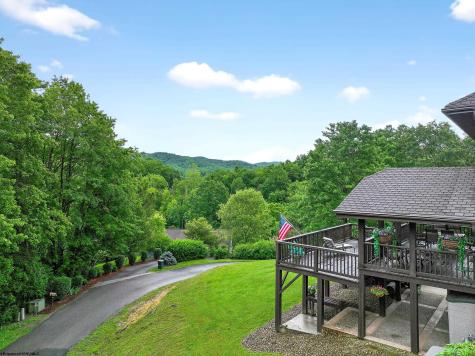 201 Westridge Drive Elkins WV 26241