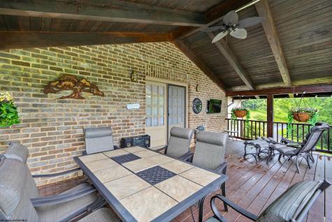 201 Westridge Drive Elkins WV 26241