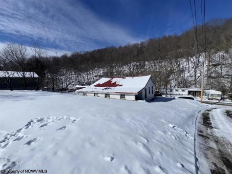 245 Riverside Drive Weston WV 26452
