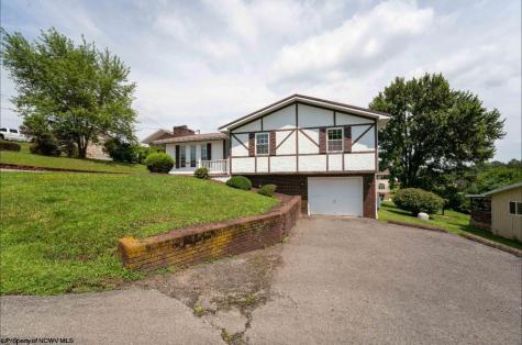 1503 Pattam Trail Fairmont WV 26554