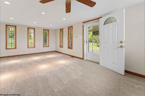 1503 Pattam Trail Fairmont WV 26554