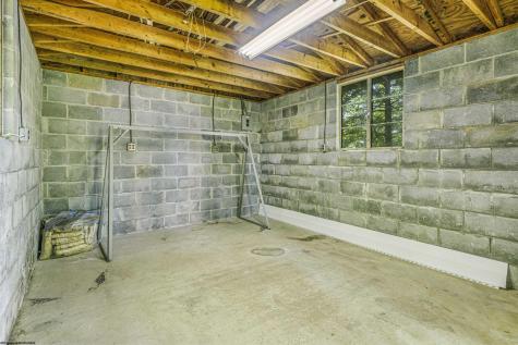 431 Valley Falls Road Fairmont WV 26554