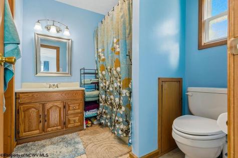 15 Garnet Lane White Hall WV 26554