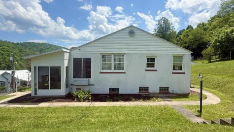 660 Upper Beech Street Grafton WV 26354