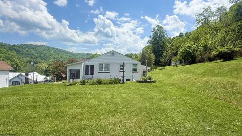 660 Upper Beech Street Grafton WV 26354