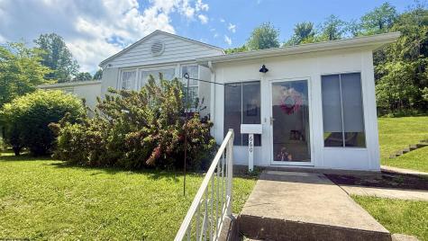 660 Upper Beech Street Grafton WV 26354