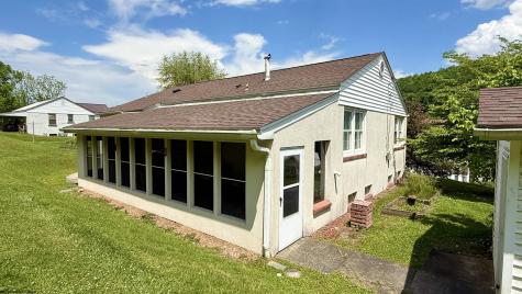 660 Upper Beech Street Grafton WV 26354