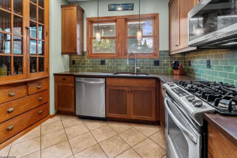 46 Maple Avenue Morgantown WV 26505