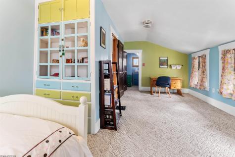 46 Maple Avenue Morgantown WV 26505