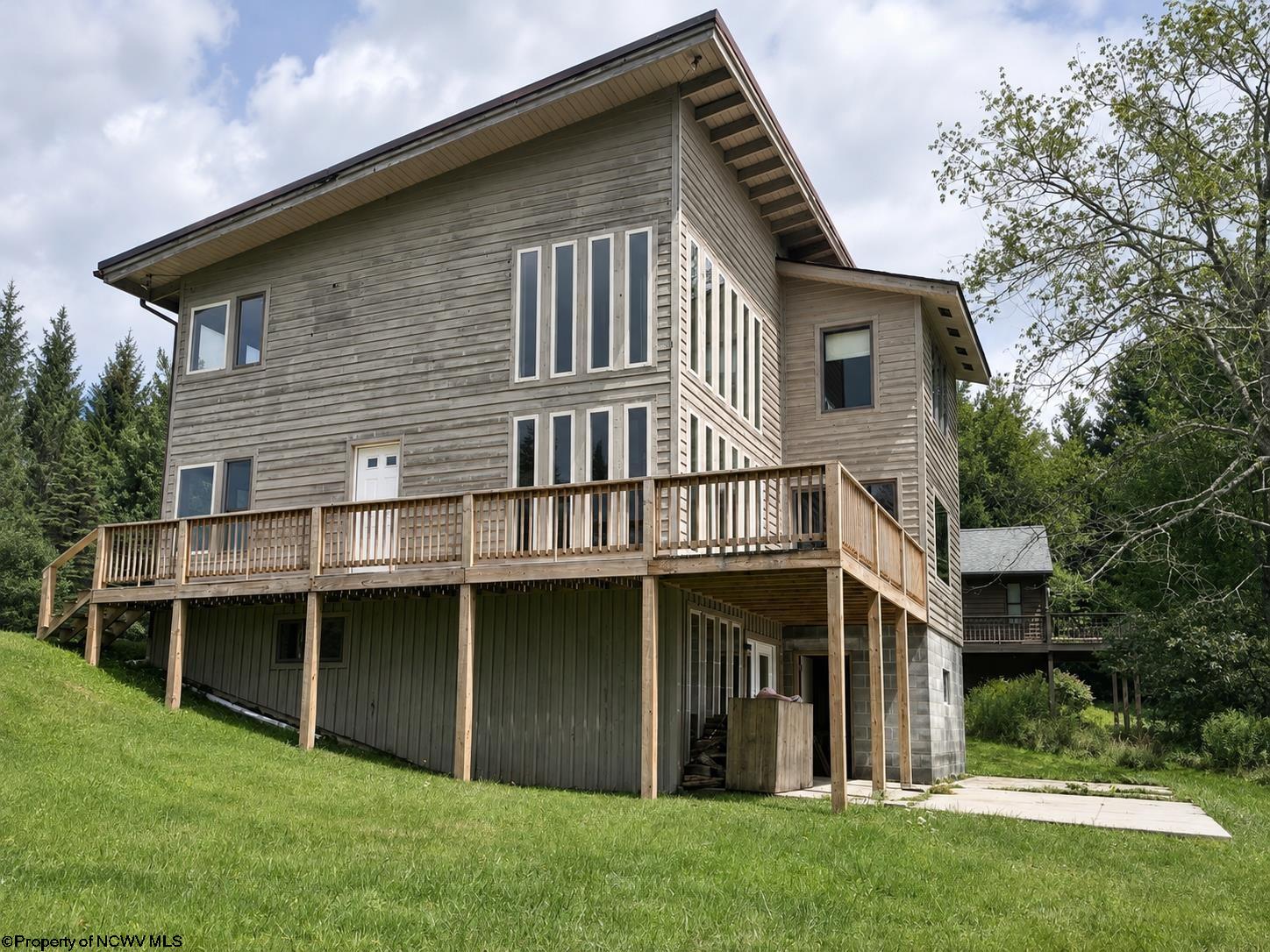 106 Manor Road Davis WV 26260