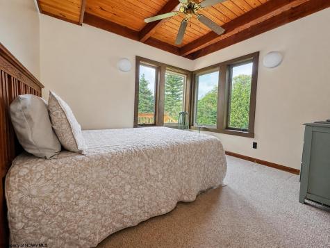 106 Manor Road Davis WV 26260