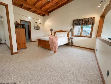 106 Manor Road Davis WV 26260
