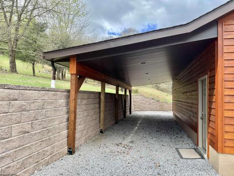 310 Hawthorne Point Dryfork WV 26263