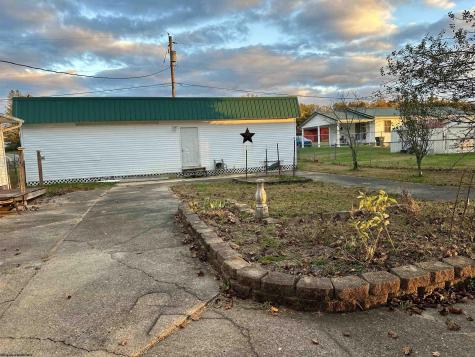 25 Mcknight Drive Buckhannon WV 26201
