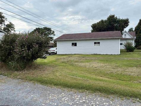 77 Grace Avenue Masontown WV 26542