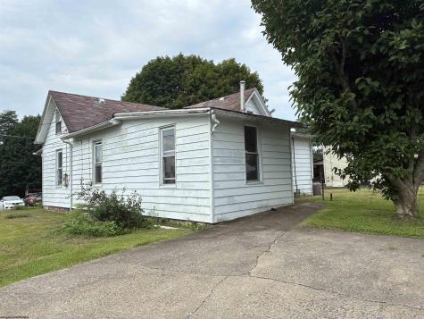 77 Grace Avenue Masontown WV 26542