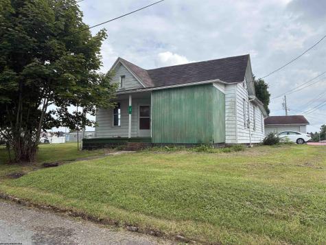 77 Grace Avenue Masontown WV 26542