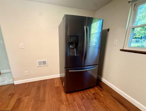 1617 Pleasant Valley Road Pleasant Valley WV 26554
