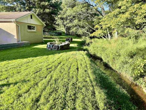 1617 Pleasant Valley Road Pleasant Valley WV 26554