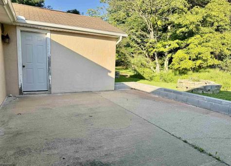 1617 Pleasant Valley Road Pleasant Valley WV 26554