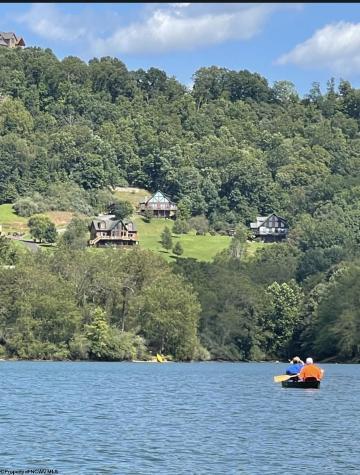 717 Lakeview Drive Horner WV 26372