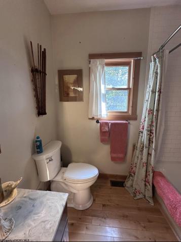 717 Lakeview Drive Horner WV 26372