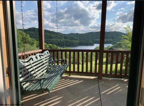 717 Lakeview Drive Horner WV 26372