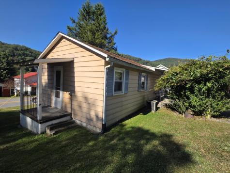 10 Center Street Rowlesburg WV 26425