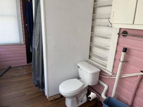 124 S Main Avenue Weston WV 26452