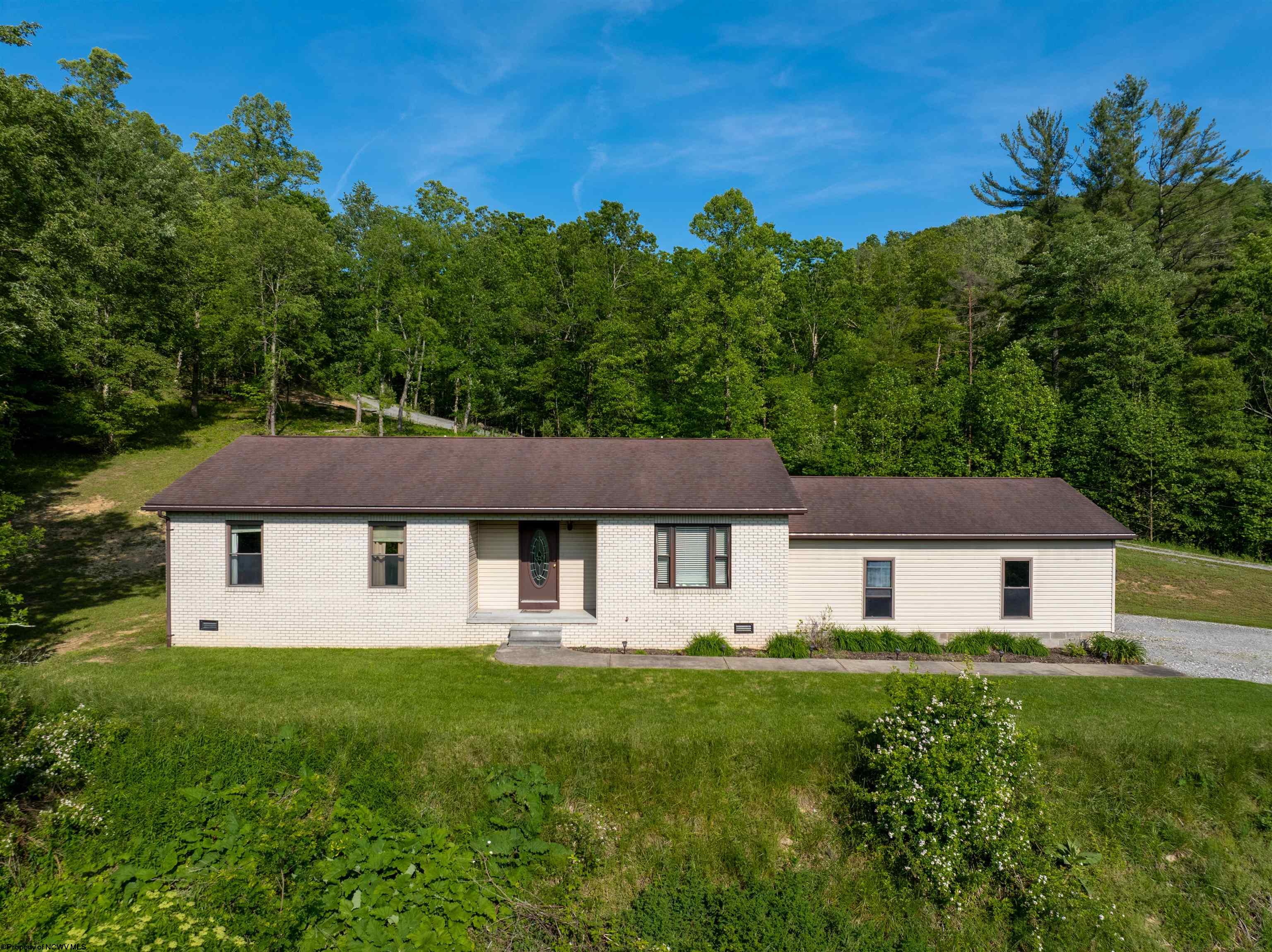 1526 Allegheny Highway Elkins WV 26241