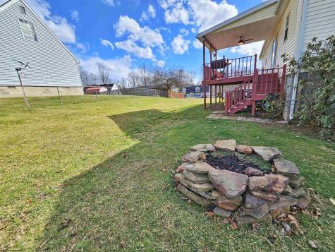 32 Woodside Lane Bridgeport WV 26330