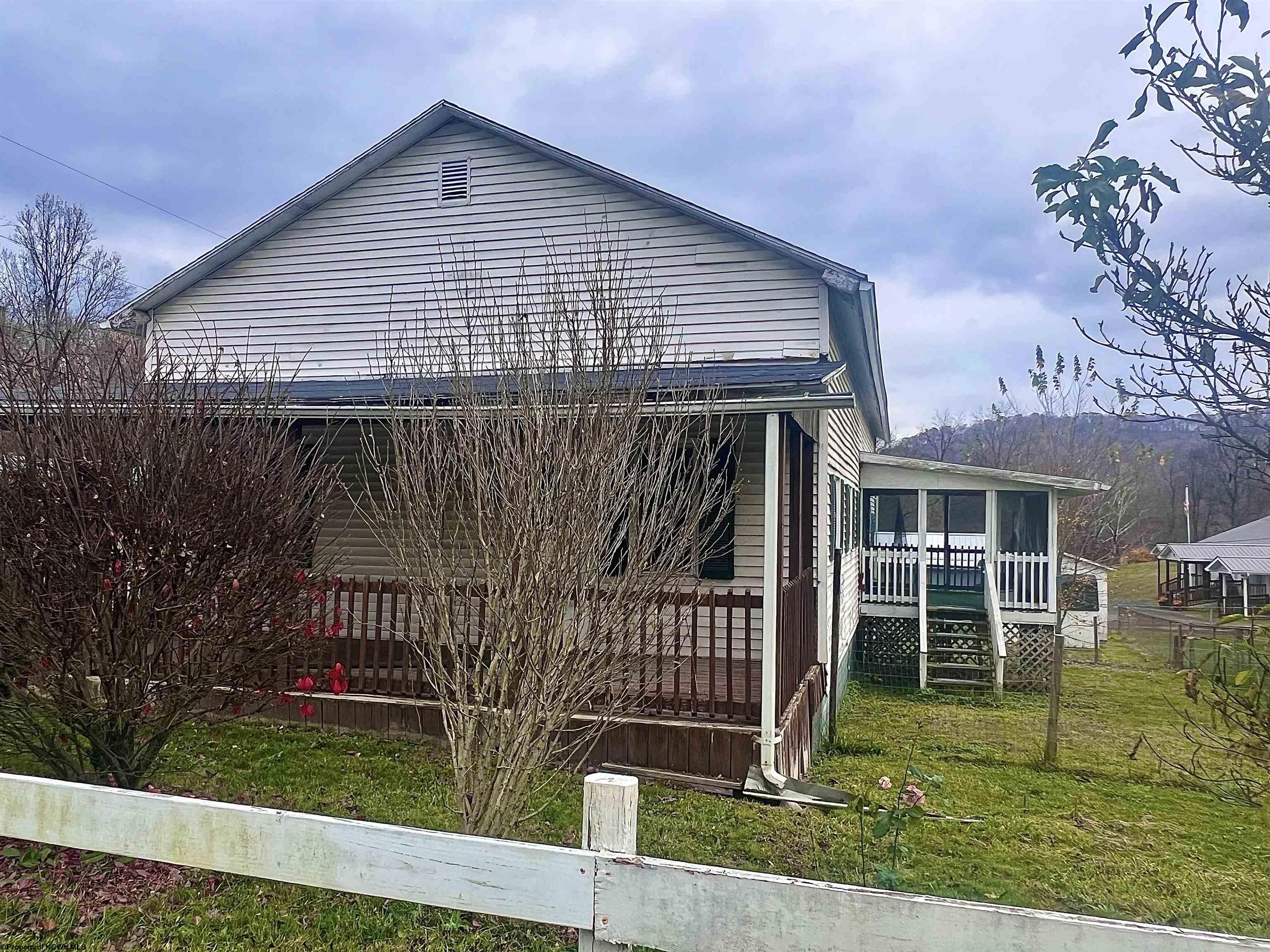 1573 Main Street Lumberport WV 26386